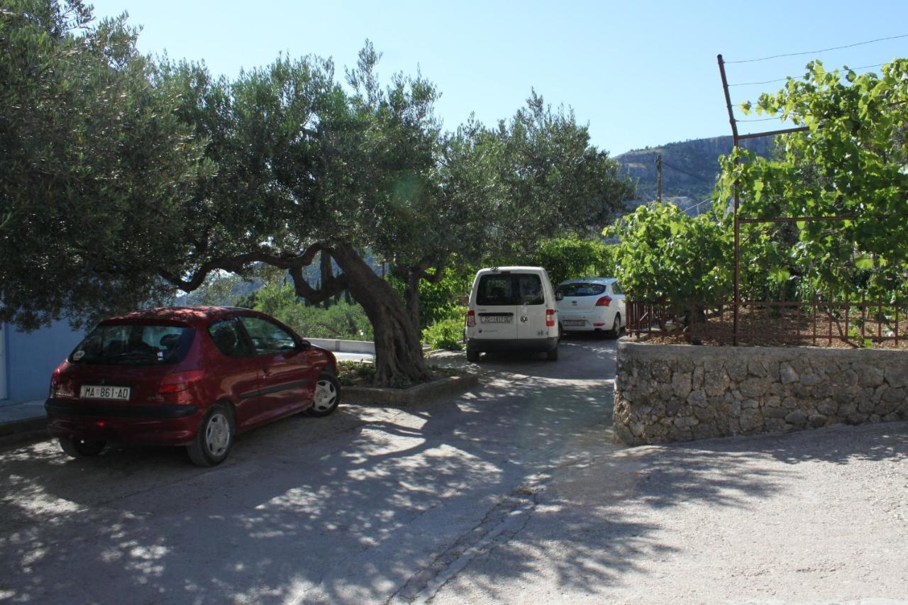 Apartments with a parking space Makarska - 6792 Zewnętrze zdjęcie