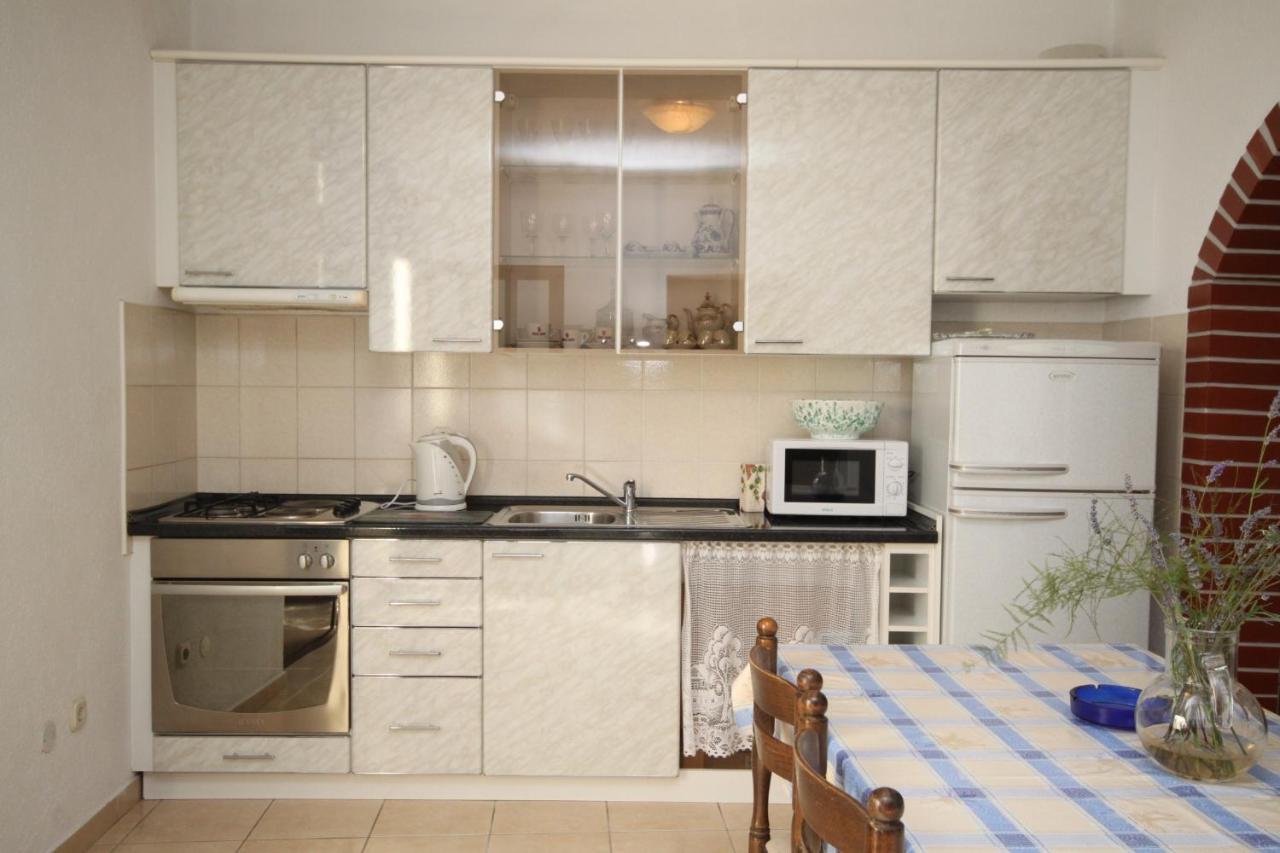 Apartments with a parking space Makarska - 6792 Zewnętrze zdjęcie