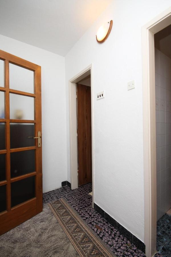 Apartments with a parking space Makarska - 6792 Zewnętrze zdjęcie